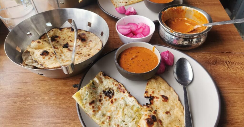 Daal makhni and naan