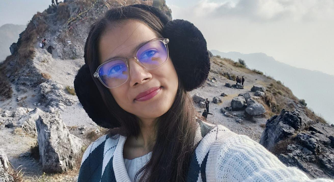 Ishika, travel writer and reviewer sharing honest travel experiences.